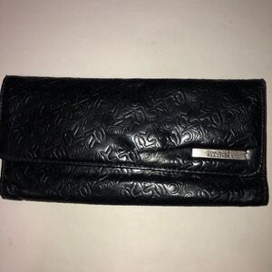 Kenneth Cole Reaction Woman’s Wallet Leather Black Authentic